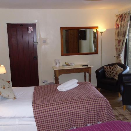 Tithe Barn Bed And Breakfast Карнфорт Экстерьер фото