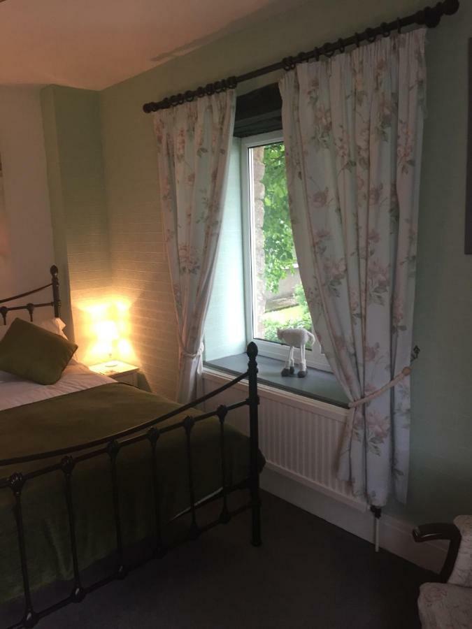 Tithe Barn Bed And Breakfast Карнфорт Экстерьер фото